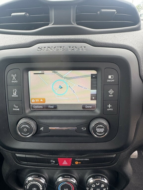 Jeep Renegade 1.6L M-jet Limited 118 Bhp White #19