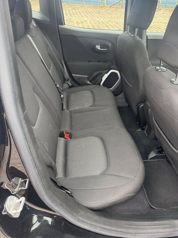 Jeep Renegade 1.6L M-jet Limited 118 Bhp White #14