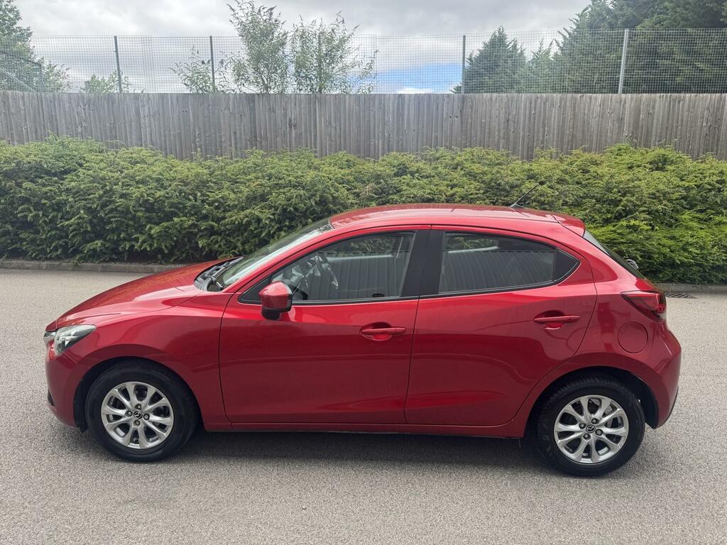 Mazda 2 1.5 Skyactiv-g Se-l 2016 Red #3