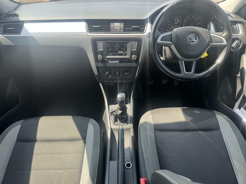 Skoda Rapid Hatchback Blue #16