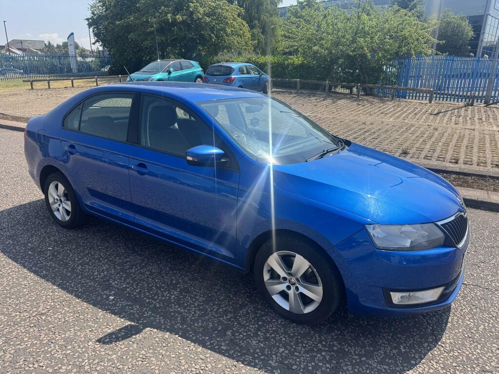 Skoda Rapid Hatchback Blue #8