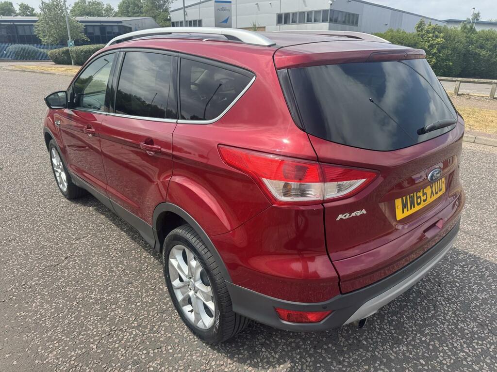 Ford Kuga 1.5 T Ecoboost Titanium 2015 Red #4