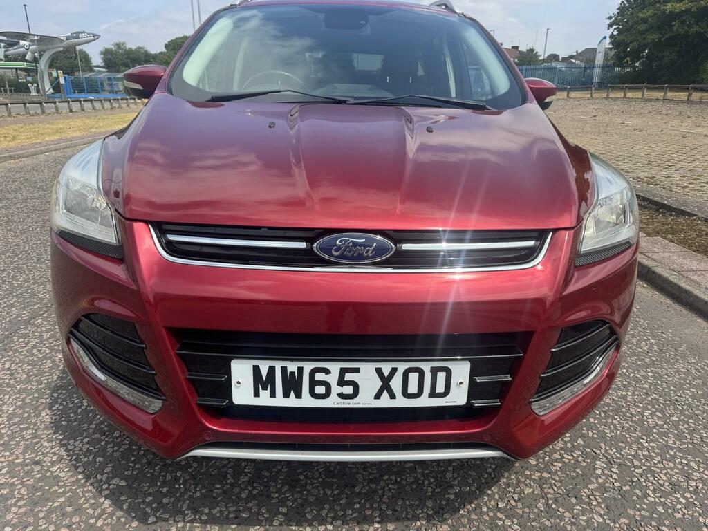 Ford Kuga 1.5 T Ecoboost Titanium 2015 Red