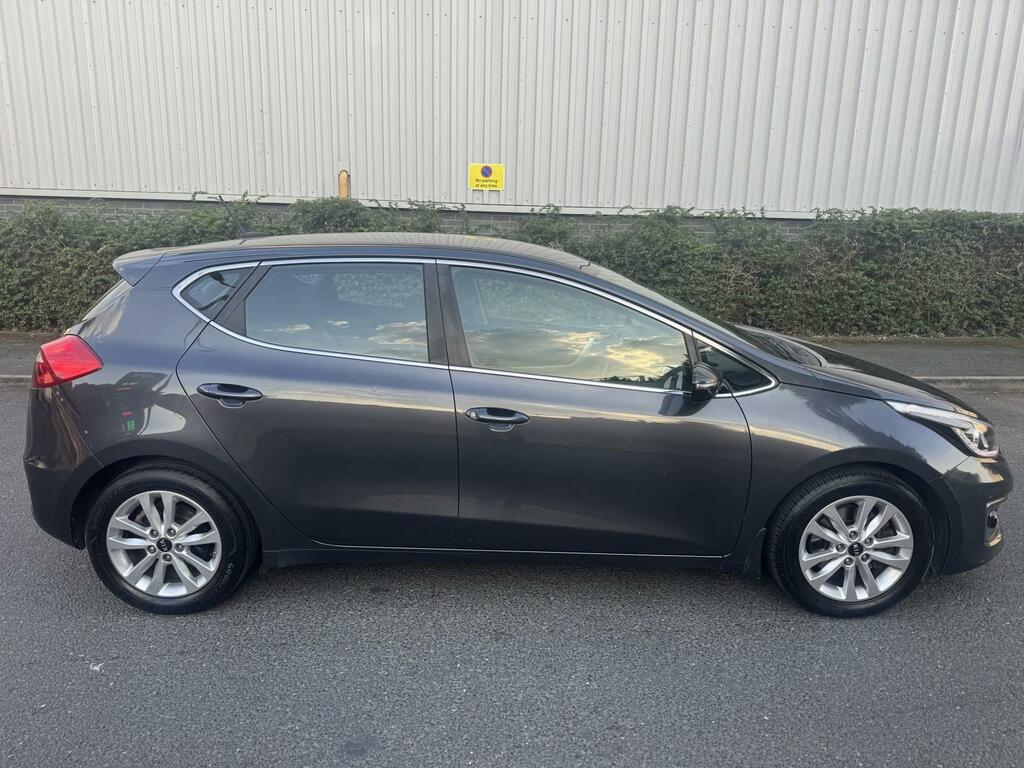 Kia Ceed Hatchback 1.4 Sr7 Euro 5 201515 Red #7