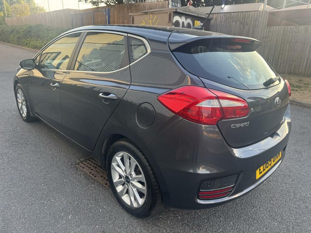 Kia Ceed 1.6 Crdi 2 Silver #4