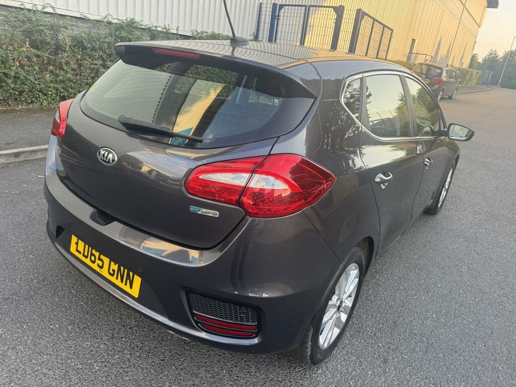Kia Ceed 1.6 Crdi 2 Silver #6