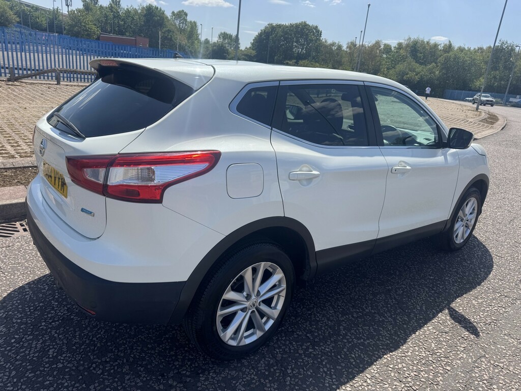 Nissan Qashqai 1.5 Dci Acenta Premium 2014 VO64VYM White #6
