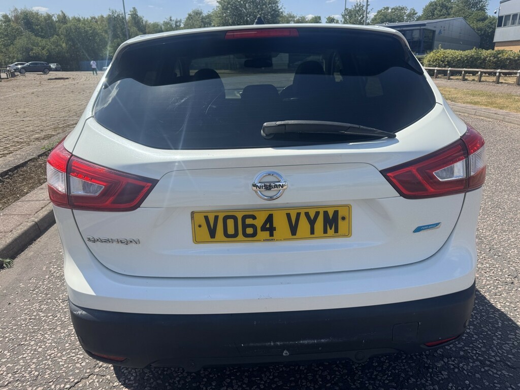 Nissan Qashqai 1.5 Dci Acenta Premium 2014 VO64VYM White #5