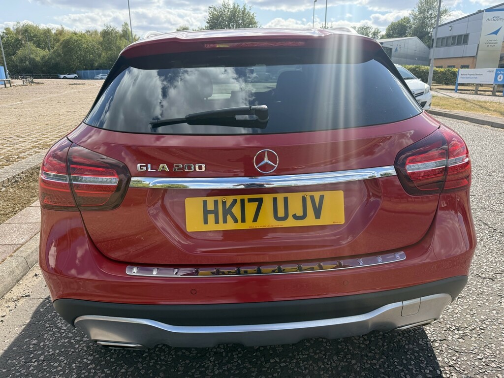Mercedes-Benz GLA Class 1.6 Gla200 Sport Red #5