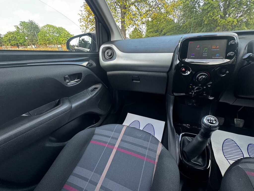 Peugeot 108 Hatchback Active 201515 Purple #27