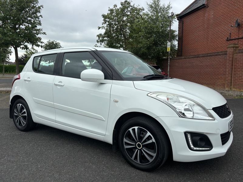 Suzuki Swift Sz2 White #4