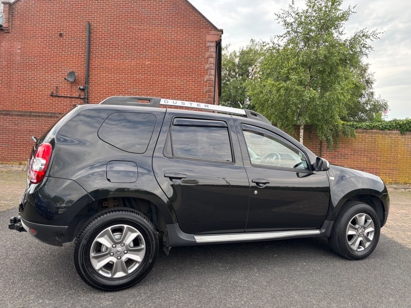 Dacia Duster Laureate 1.5 Dci 110 SB66XGA Black #5