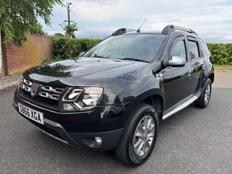 Dacia Duster Laureate 1.5 Dci 110 SB66XGA Black #2