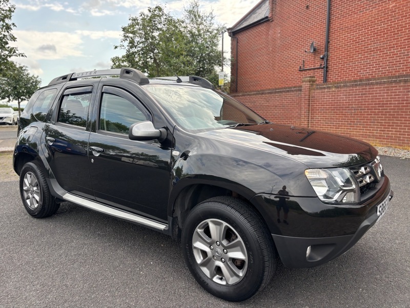 Dacia Duster Laureate 1.5 Dci 110 SB66XGA Black #4
