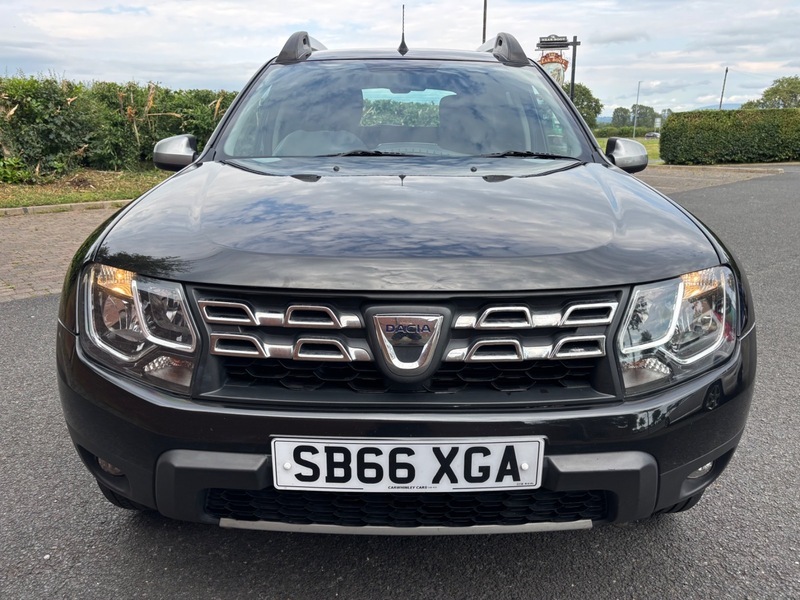 Dacia Duster Laureate 1.5 Dci 110 SB66XGA Black #3
