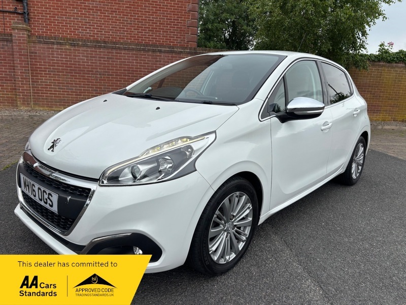Peugeot 208 Blue Hdi Allure White