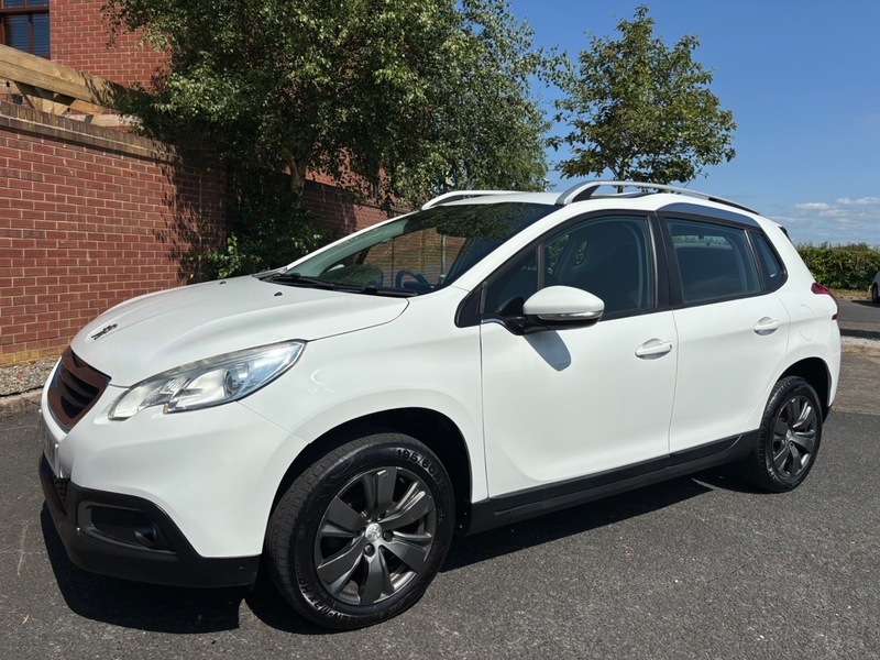 Peugeot 2008 Blue Hdi Active White