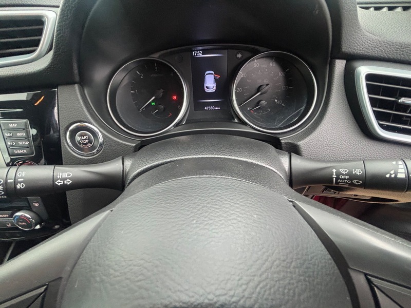 Nissan Qashqai N-connecta Dci NX18KBO Red #6