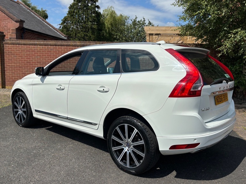 Volvo XC60 D4 R-design Lux Nav Black #13
