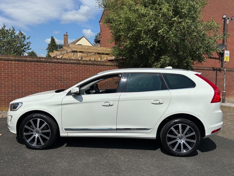 Volvo XC60 D4 R-design Lux Nav Black #14