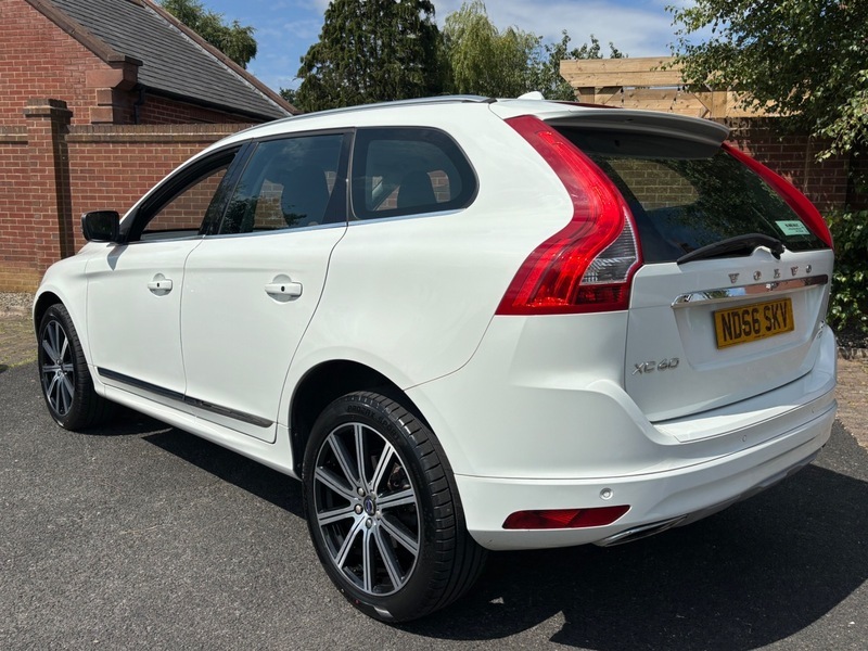 Volvo XC60 D4 R-design Lux Nav Black #12