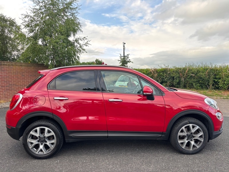 Fiat 500X Multijet Cross 4X4 Red #5