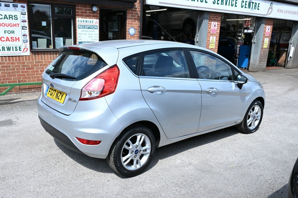Ford Fiesta 1.25 82 Zetec FG17NZY Silver #6