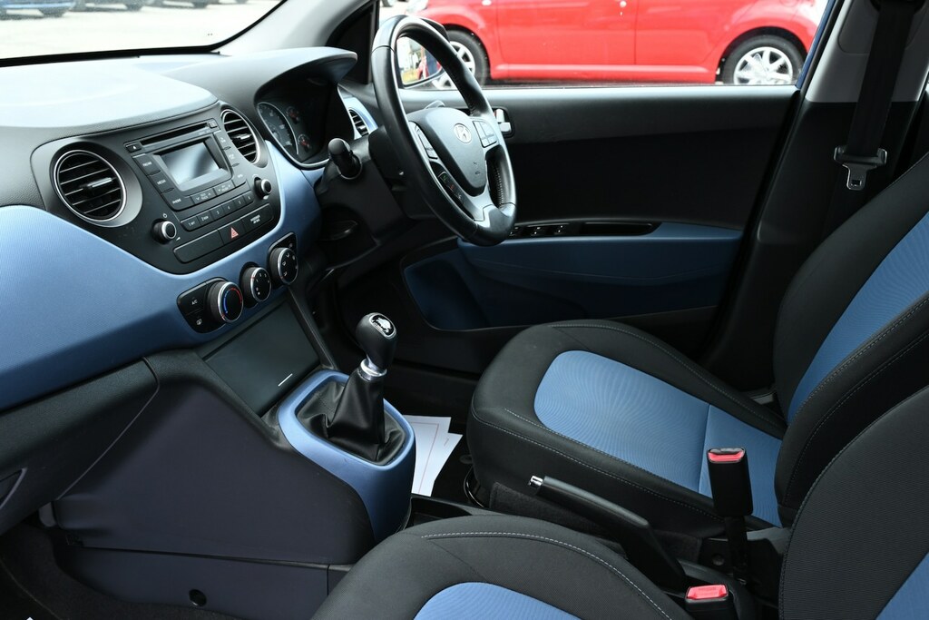 Hyundai I10 Premium Black #18
