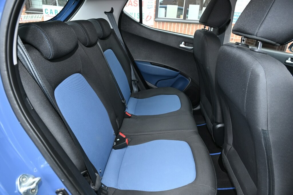Hyundai I10 Premium Black #16