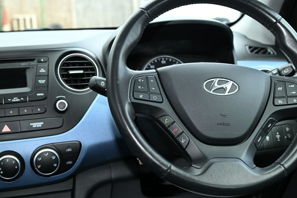 Hyundai I10 Premium Black #22