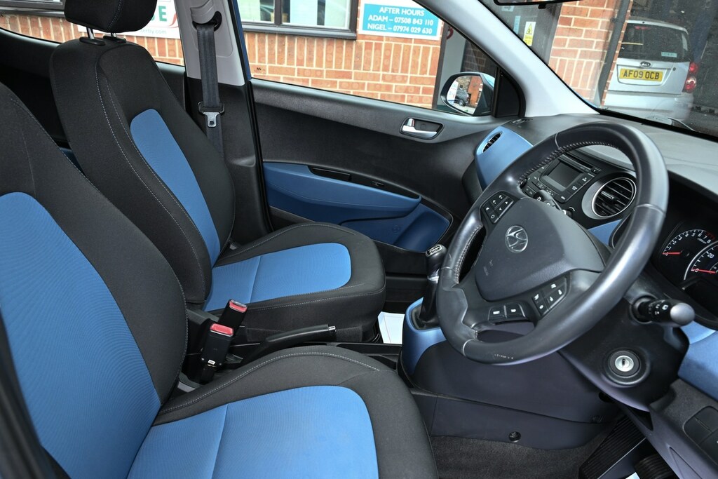 Hyundai I10 Premium Black #8