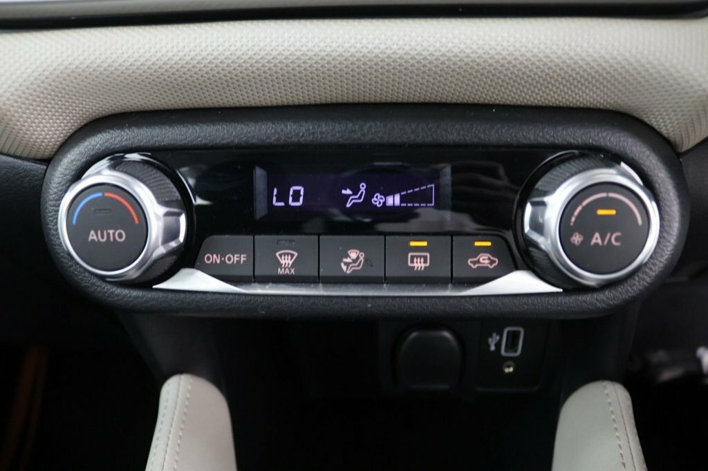 Nissan Micra Hatchback DG19GWV Red #6