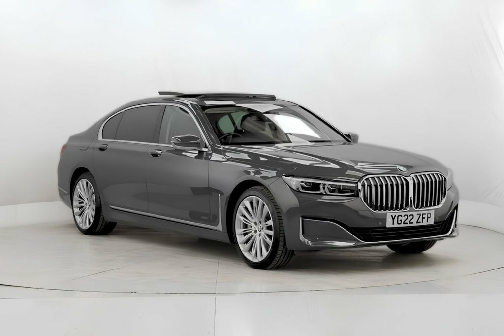 BMW 7 Series Saloon YG22ZFP Grey #3