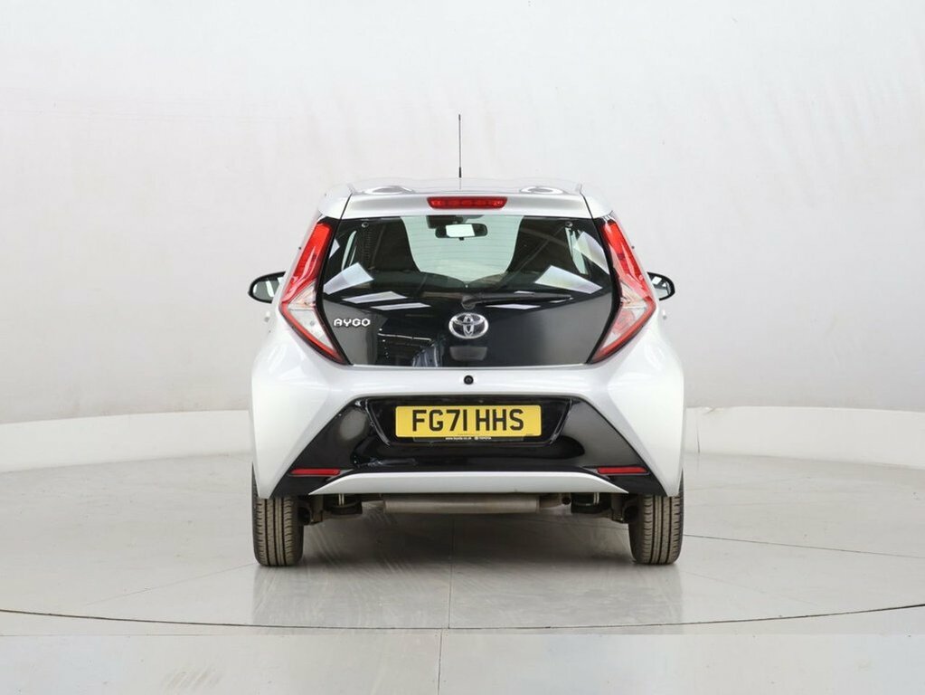 Toyota Aygo 1L X-play FG71HHS Silver #6