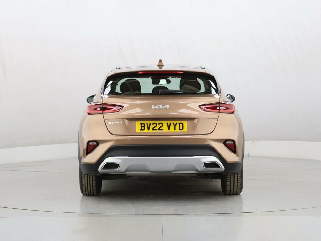 Kia Xceed 1L 2 Brown
