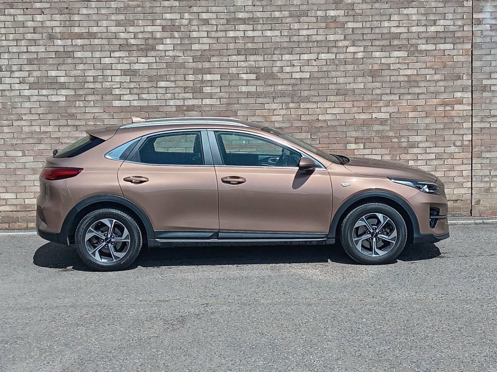 Kia Xceed 1L 2 BV22VYD Brown #3