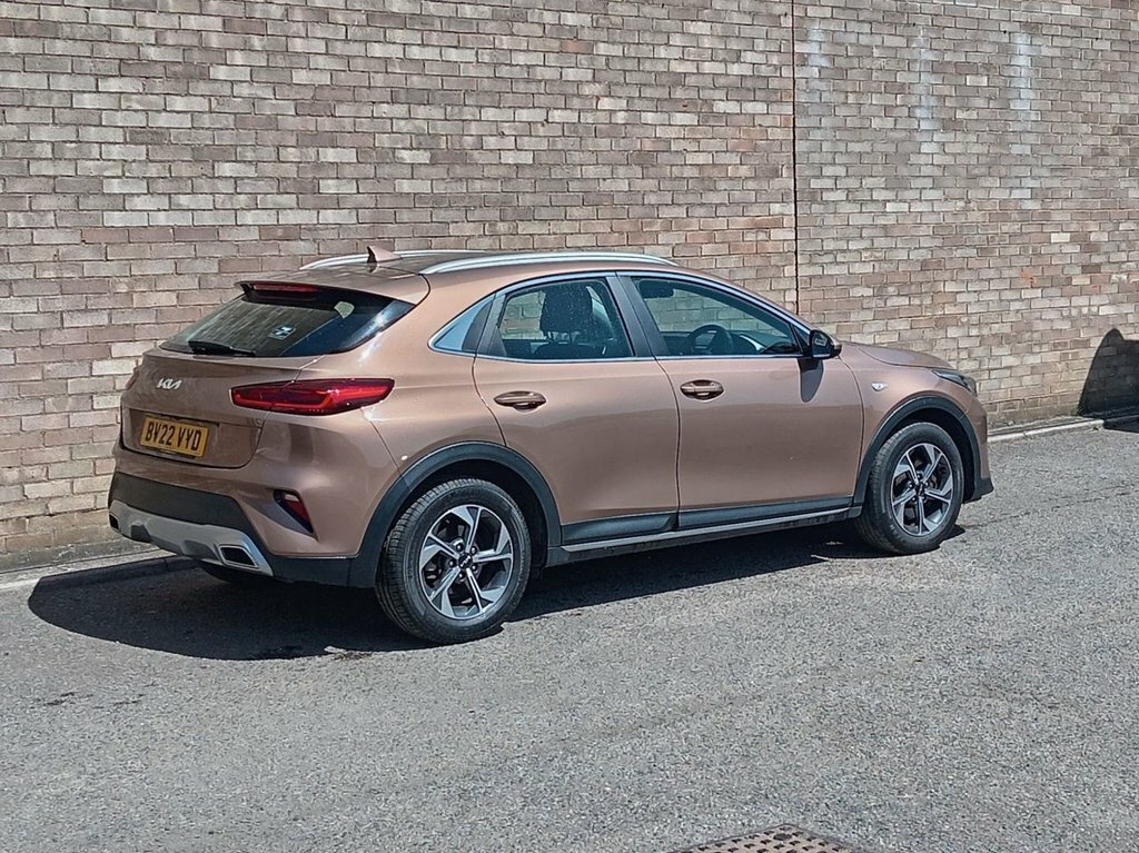 Kia Xceed 1L 2 BV22VYD Brown #4