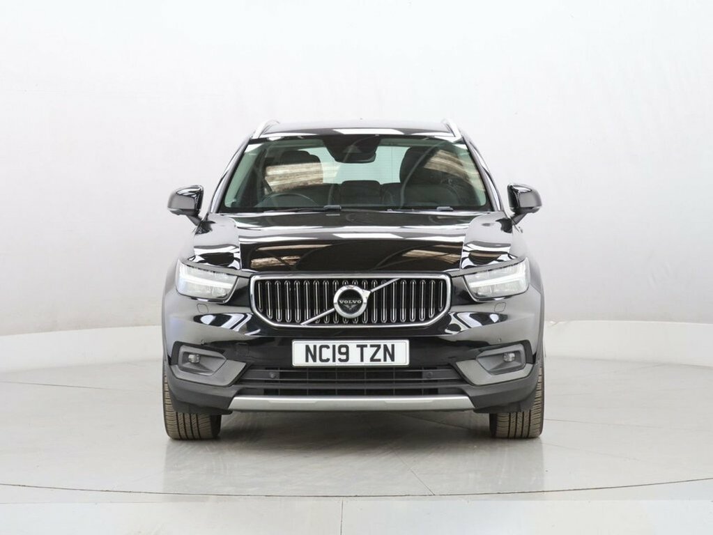 Volvo XC40 2L Inscription Pro NC19TZN Black #3
