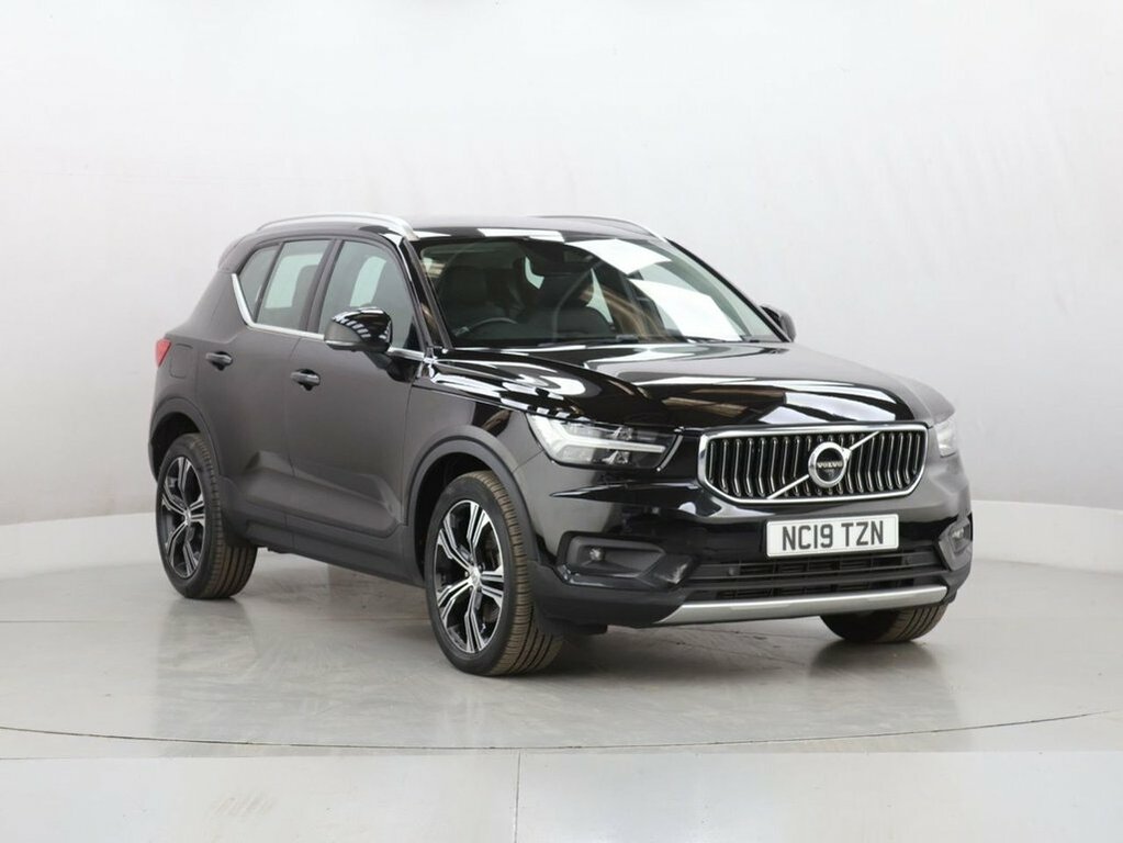 Volvo XC40 2L Inscription Pro NC19TZN Black #2