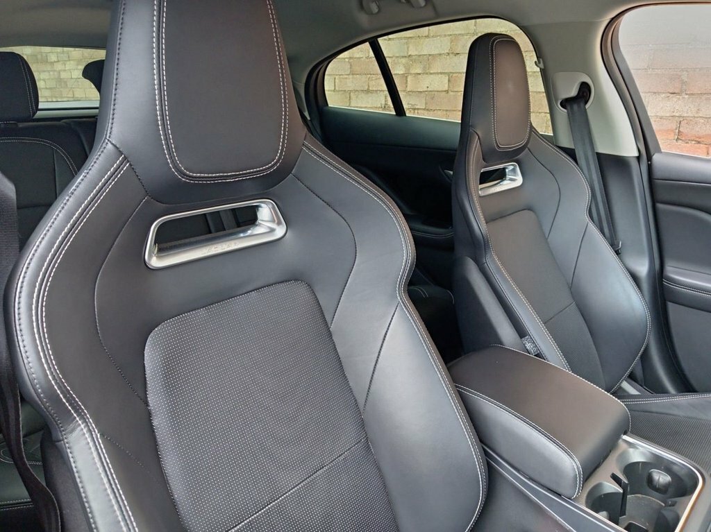 Jaguar I-Pace Suv WN21VBM Red #5