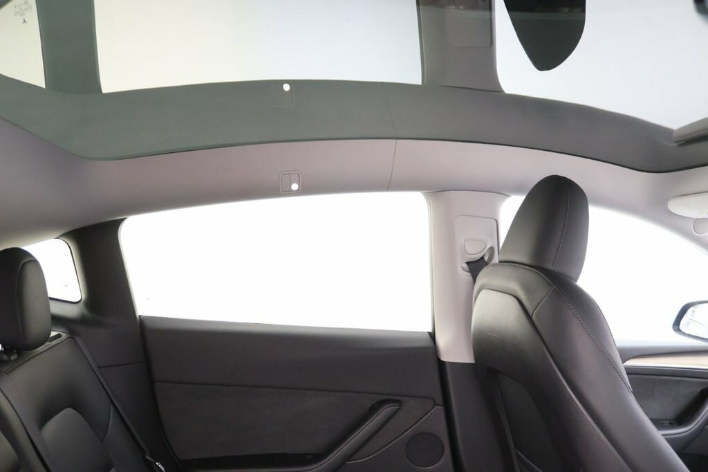 Tesla Model Y Suv BK23AYA Blue