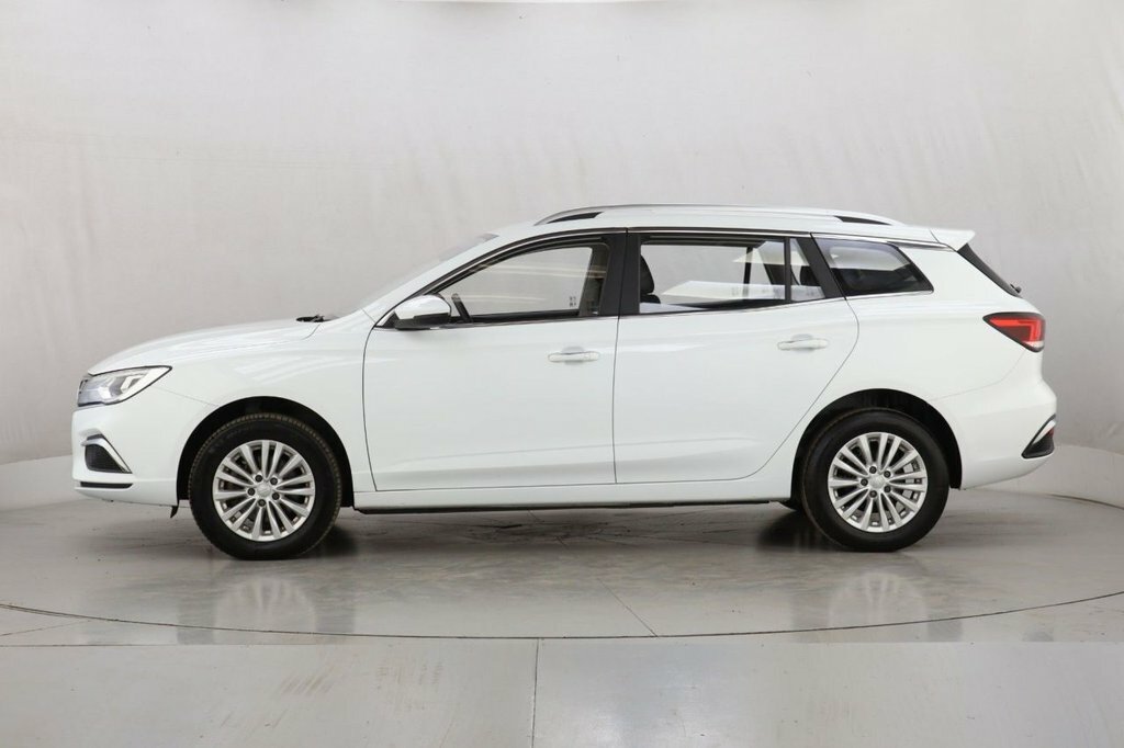 MG MG5 Estate White #5
