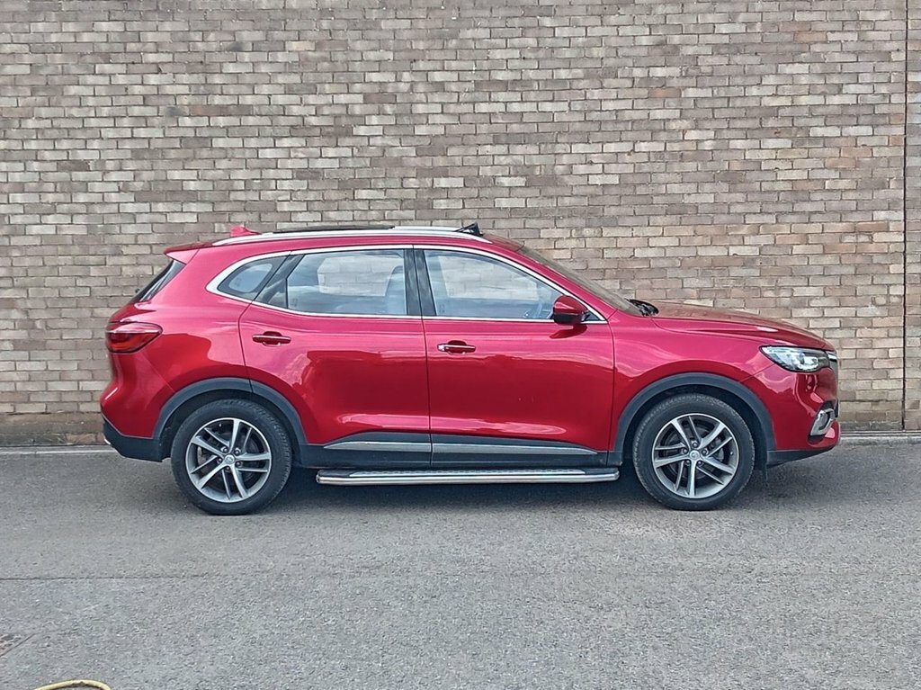 MG HS 1.5L Exclusive PJ22FLV Red #4