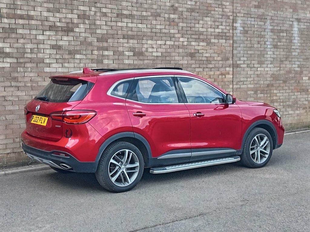 MG HS 1.5L Exclusive PJ22FLV Red #5