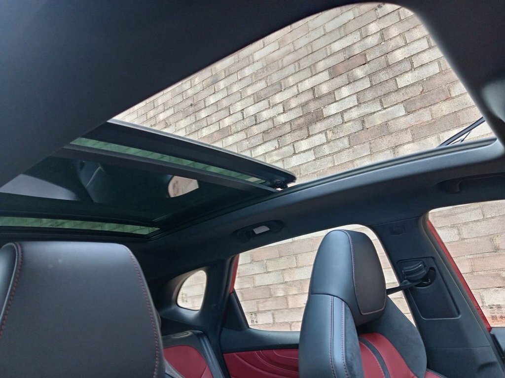 MG HS 1.5L Exclusive PJ22FLV Red #3