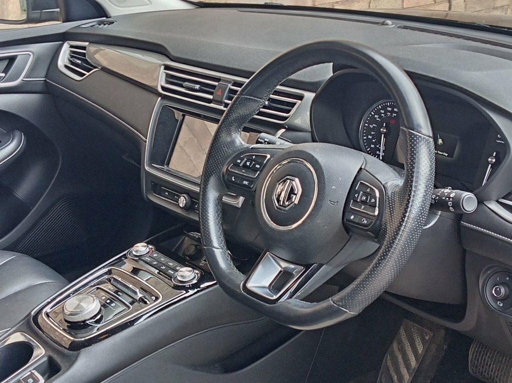 MG MG5 Estate Black #5