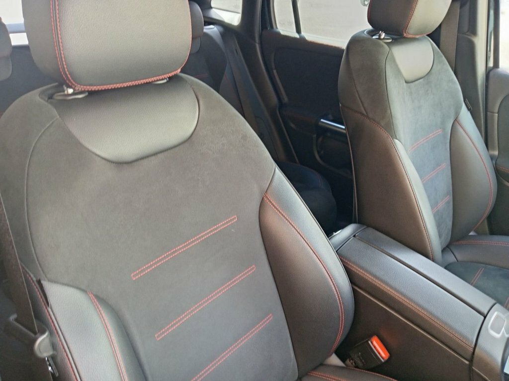 Mercedes-Benz EQA Suv Black #5