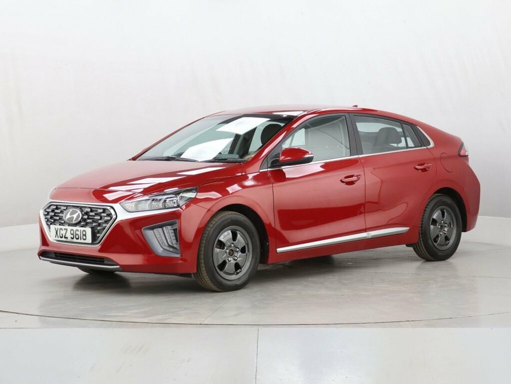 Hyundai Ioniq 1L Premium XGZ9618 Red #4