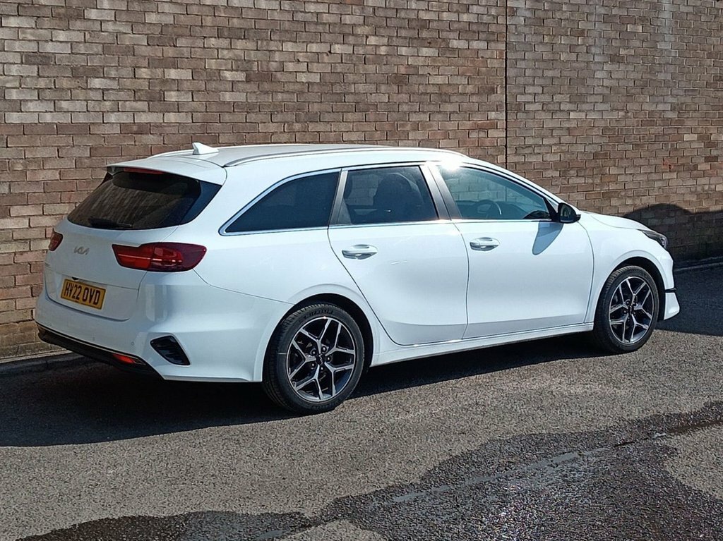 Kia Ceed 1L 3 HV22OVD White #4