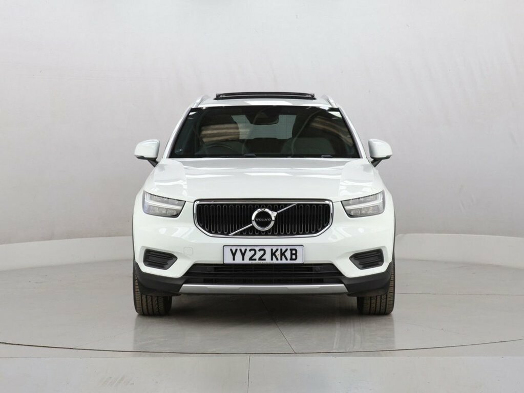 Volvo XC40 1.5L Momentum YY22KKB White #3